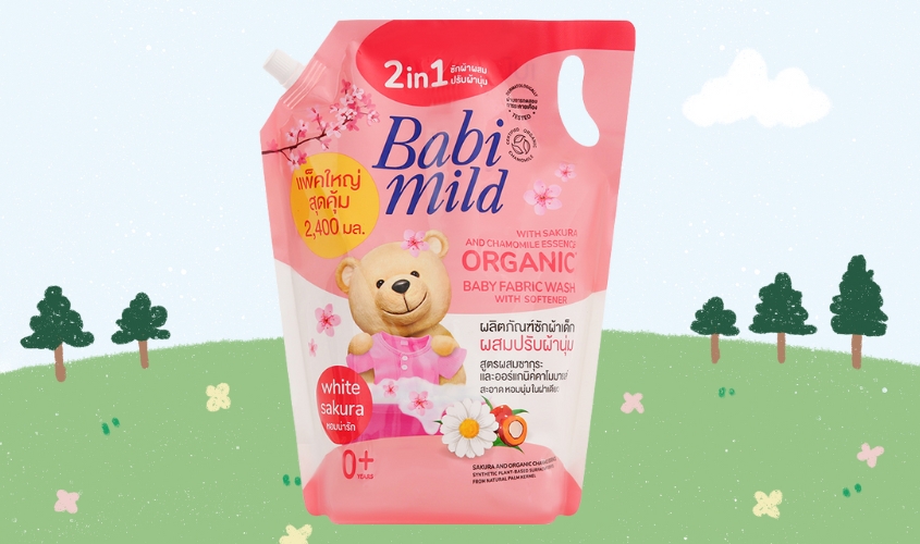 Nước giặt xả quần áo cho bé Babi Mild hương hoa anh đào túi 2.4 lít