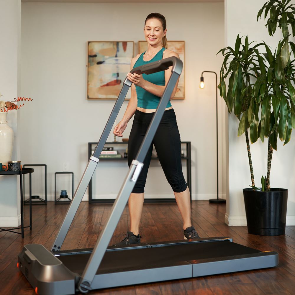 Máy Chạy Bộ Poongsan TMP 888 sở hữu nhiều tiện ích giúp đáp ứng nhu cầu tập luyện của người dùng Máy Chạy Bộ Poongsan TMP 888 sở hữu nhiều tiện ích giúp đáp ứng nhu cầu tập luyện của người dùng