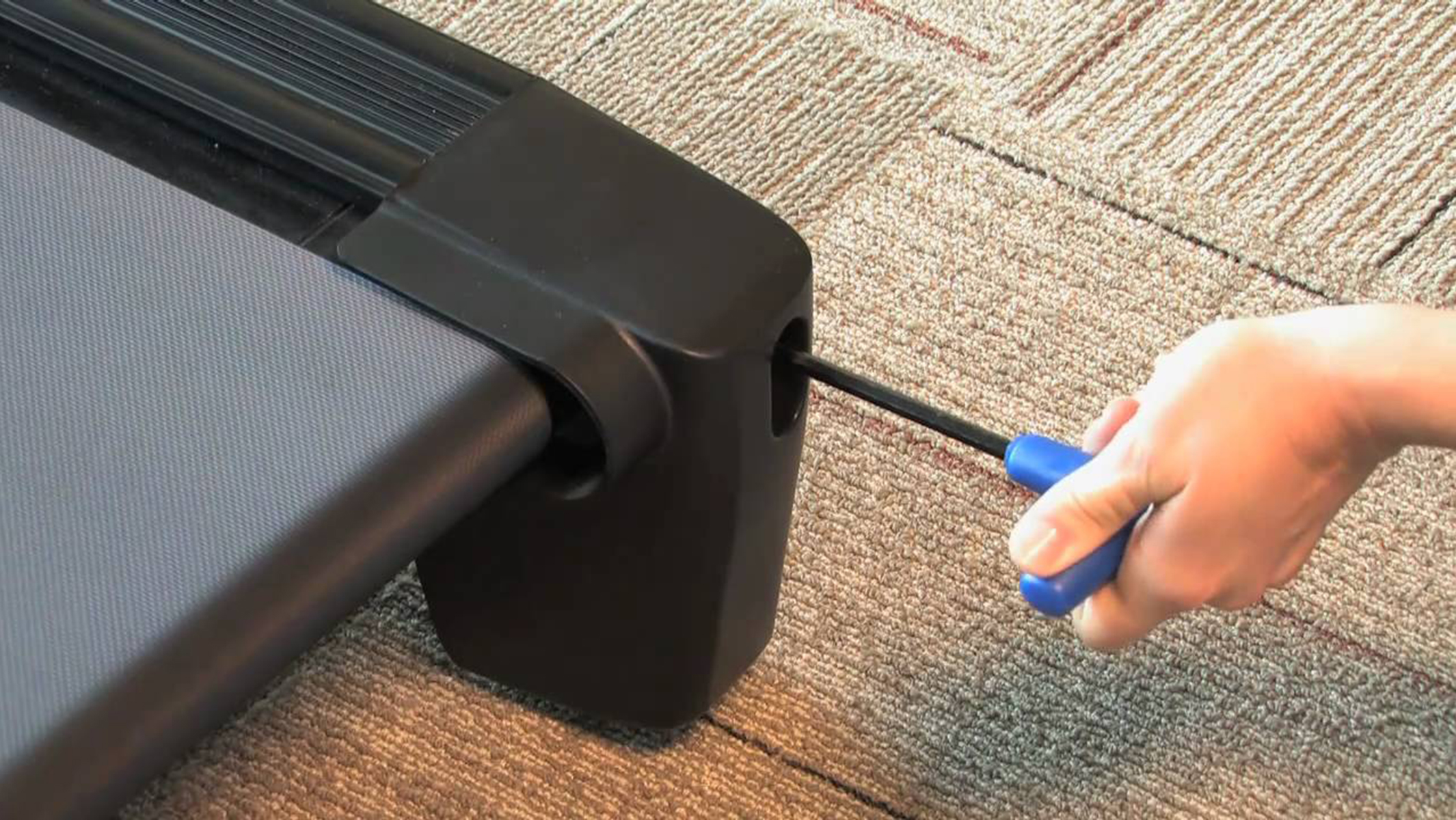 Sử dụng lục giác để căn chỉnh lại băng tải bị lệch Sử dụng lục giác để căn chỉnh lại băng tải bị lệch