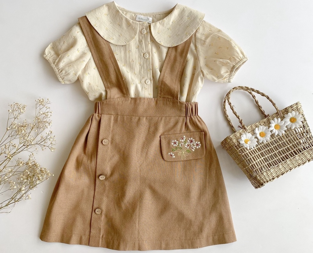 Đầm yếm cho bé gái phong cách cổ điển