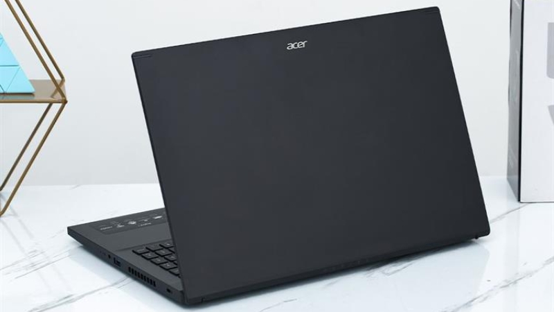 Acer Aspire 7 Gaming A715 76G i5