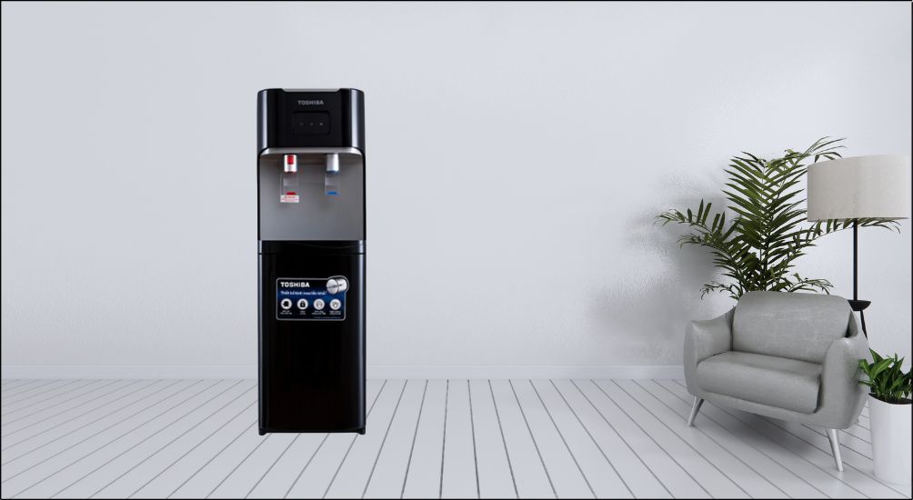 Cây nóng lạnh Toshiba RWF-W1664TV(K1) 670W có khả năng làm nóng từ ~85–90°C với công suất 550W và làm lạnh từ ~6–10°C với công suất 120W