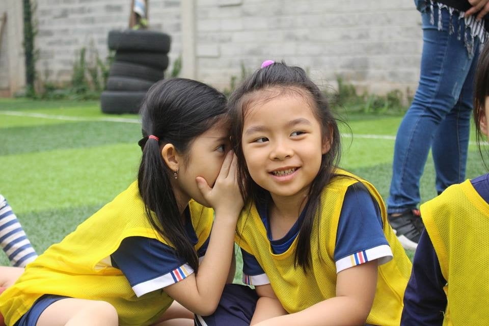 Trò chơi truyền tin cho bé