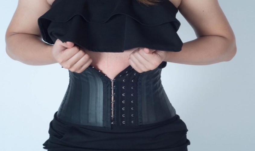 Nên đeo đai nịt bụng trước bữa ăn hoặc sau khi tập thể dục