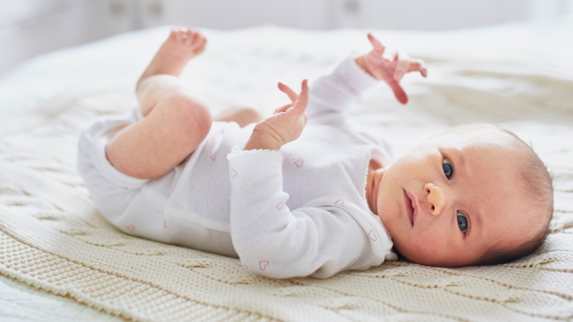 Phản xạ giật mình ở trẻ sơ sinh