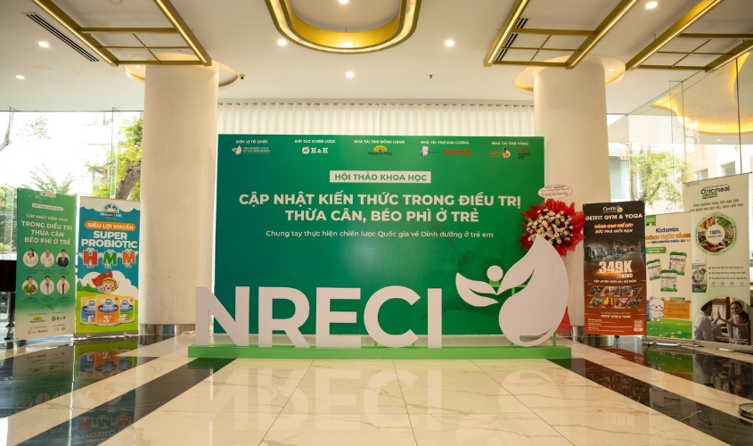 Khám dinh dưỡng cho trẻ tại Viện Nghiên cứu và Tư vấn Dinh dưỡng (NRECI)