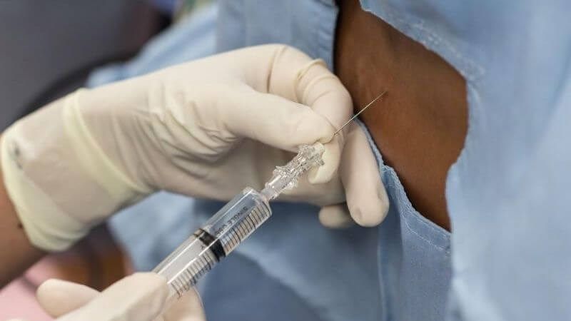 Tiêm corticoid có thể làm giảm tình trạng đau thần kinh tọa Tiêm corticoid có thể làm giảm tình trạng đau thần kinh tọa