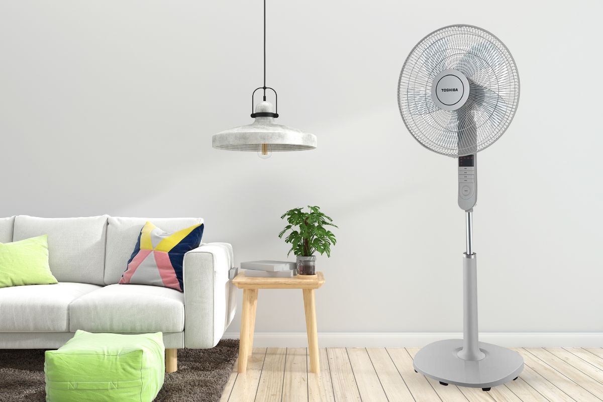 Quạt đứng Toshiba 5 cánh F-LSA20(W)VN 60W hỗ trợ 3 chế độ gió giúp người dùng dễ dàng tùy chỉnh, mang lại cảm giác dễ chịu và phù hợp với nhu cầu cá nhân
