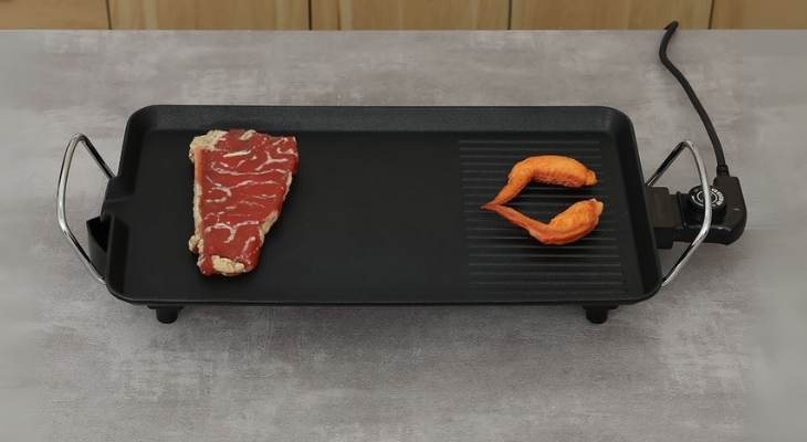 Bếp nướng điện Lock&Lock EJG212BLK trang bị công suất 1800–2200W