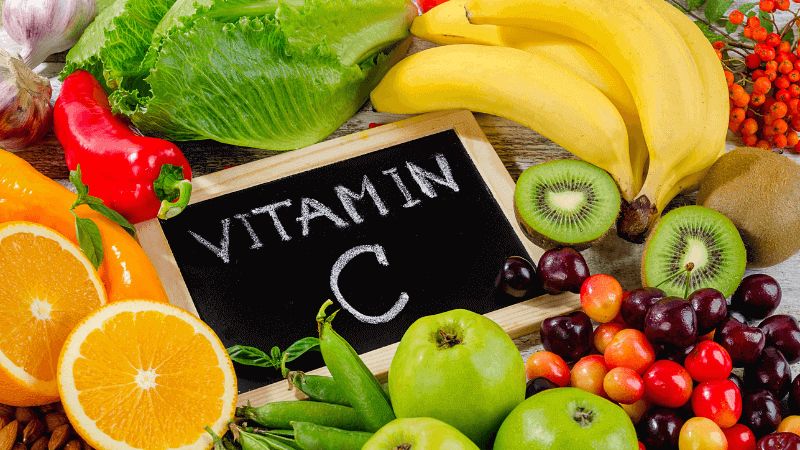 Vitamin C giúp tiểu cầu hoạt động tốt hơn, tăng cường khả năng hấp thu sắt cho cơ thể