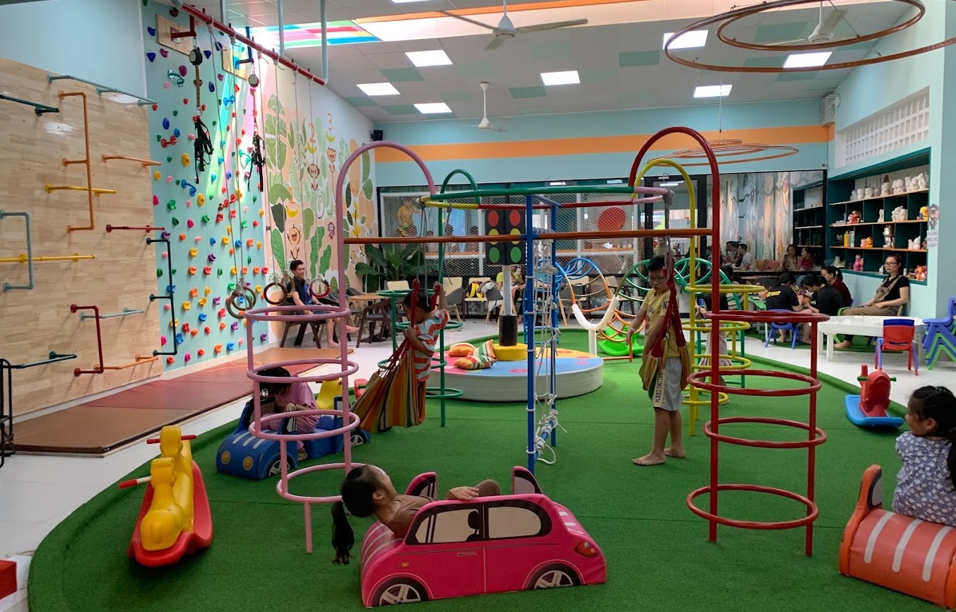 Khu vui chơi và quán cafe Cheeky Monkey Coffee and Playground