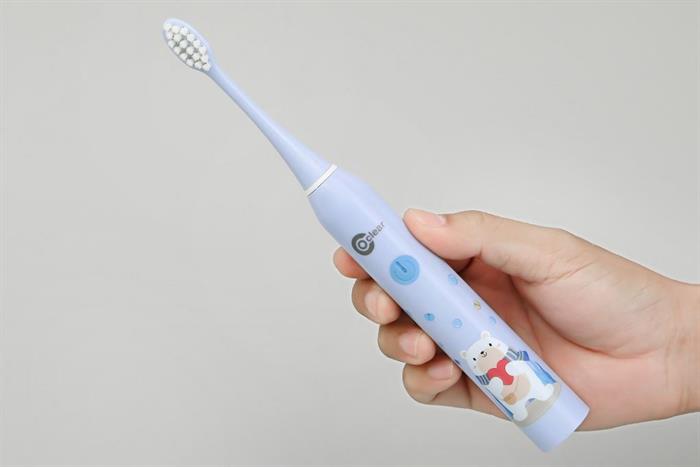 Bàn chải điện trẻ em Coclear CT6602 hỗ trợ làm sạch răng miệng cho bé