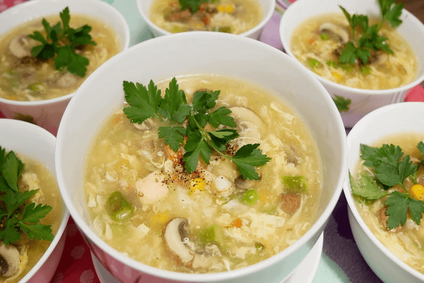 Súp gà với nấm là món ăn cần thiết trong bữa sáng cho bé 2 tuổi Súp gà với nấm là món ăn cần thiết trong bữa sáng cho bé 2 tuổi