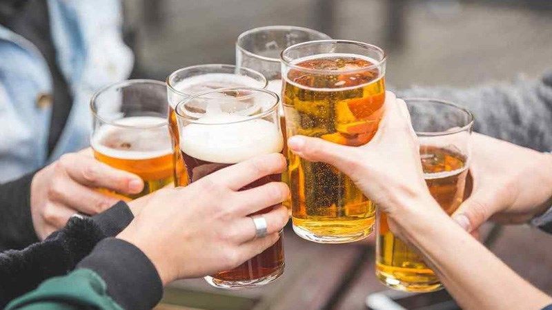 Uống chậm sẽ giảm thiểu mức độ đầy hơi