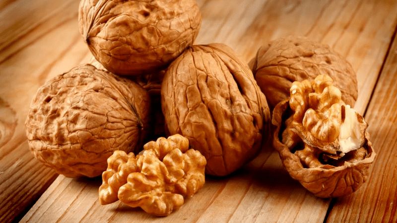 Hạt óc chó chứa hàm lượng omega - 3 cao đáng kể