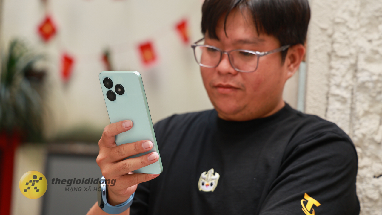 Cách Tải Sticker Tết Zalo 2026