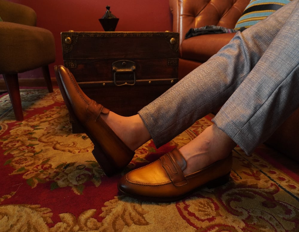 Tặng giày da làm quà Tết cho người yêu