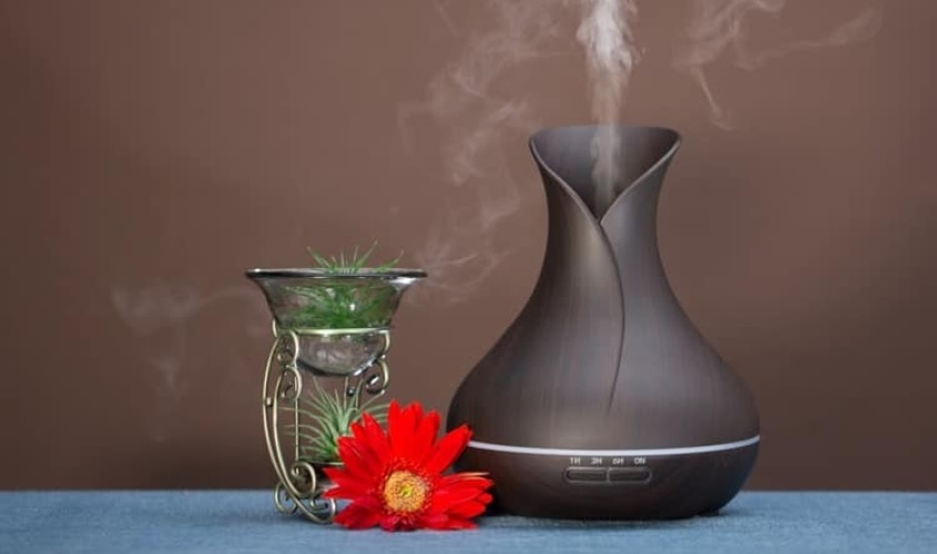 Tặng máy xông tinh dầu làm quà 8/3 cho cô giáo