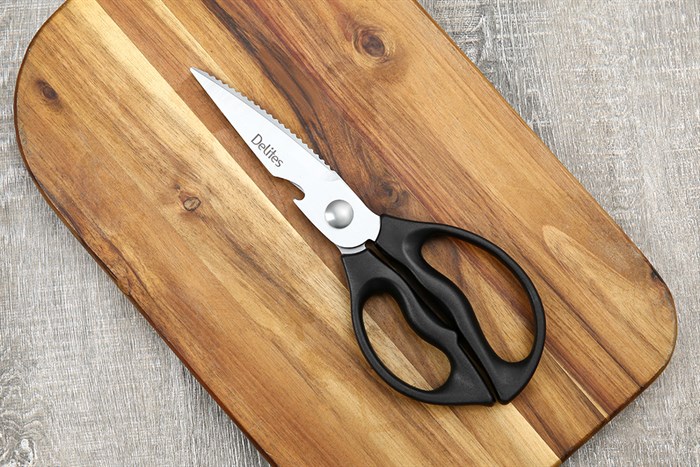 Kéo Delites SKI089 lưỡi thép sắc bén, tay cầm chắc chắn