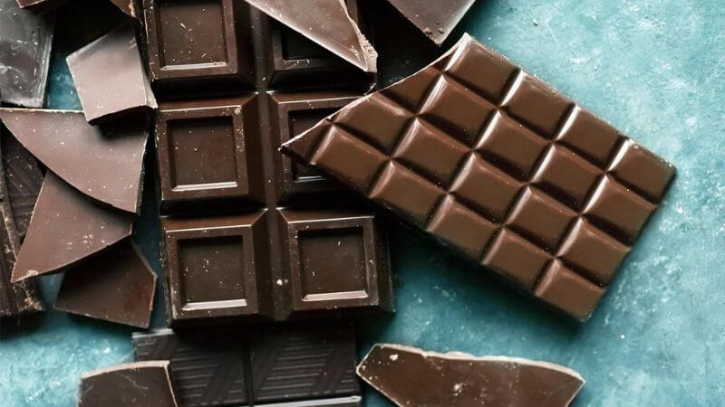 Chocolate là thực phẩm mà phụ nữ sau sinh nên tránh Chocolate là thực phẩm mà phụ nữ sau sinh nên tránh