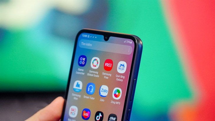 Samsung Galaxy A34 256 GB sở hữu dung lượng RAM 8 GB, hỗ trợ tối ưu khả năng đa nhiệm và lưu trữ dữ liệu