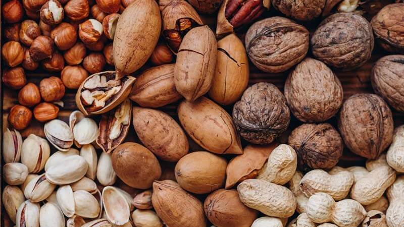 Quả hạnh và hạt có hàm lượng chất xơ và protein cao có lợi cho người bị trào ngược axit dạ dày