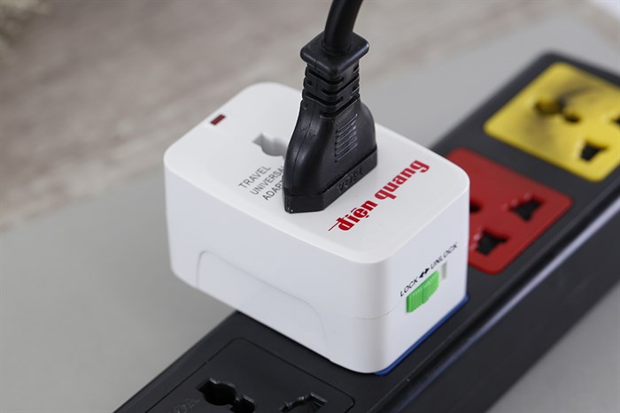 Adapter du lịch Điện Quang TV-01