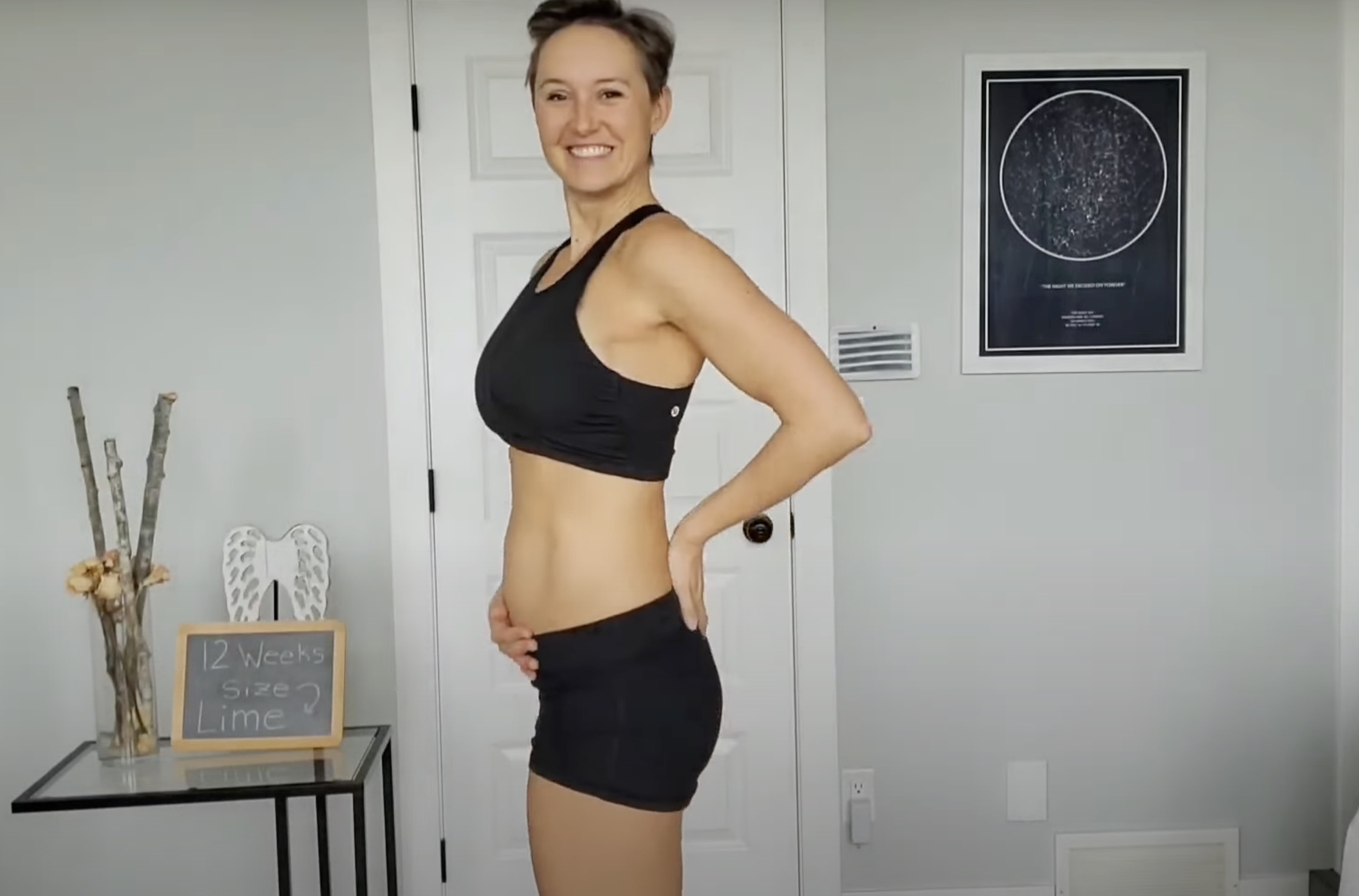 Hình ảnh bầu 3 tháng đầu đã nhô về phía trước Hình ảnh bầu 3 tháng đầu đã nhô về phía trước