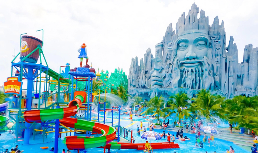 Công viên văn hóa Suối Tiên có hơn 90 trò chơi