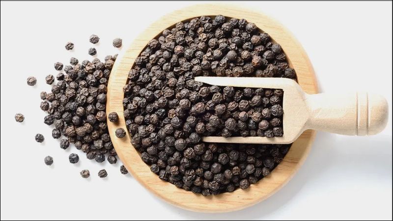 Liều lượng dùng hạt tiêu mỗi ngày là 2 - 4 gram