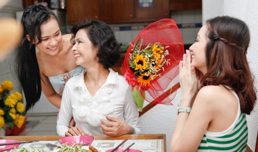 Tặng hoa nhân dịp 20/10 thể hiện sự quan tâm, biết ơn