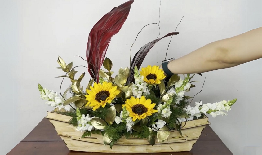 Thuyền hoa hướng dương tặng thầy cô ngày 20/11