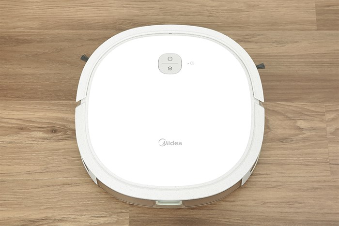Để sử dụng được lâu dài, bạn chỉ nên để robot hút bụi lau nhà Midea M3L hút bụi khô, không hút bụi ướt và các chất lỏng khác