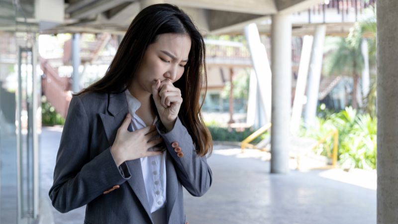 C&aacute;c bệnh l&yacute; h&ocirc; hấp cũng l&agrave; một nguy&ecirc;n nh&acirc;n g&acirc;y tim đập nhanh kh&oacute; thở