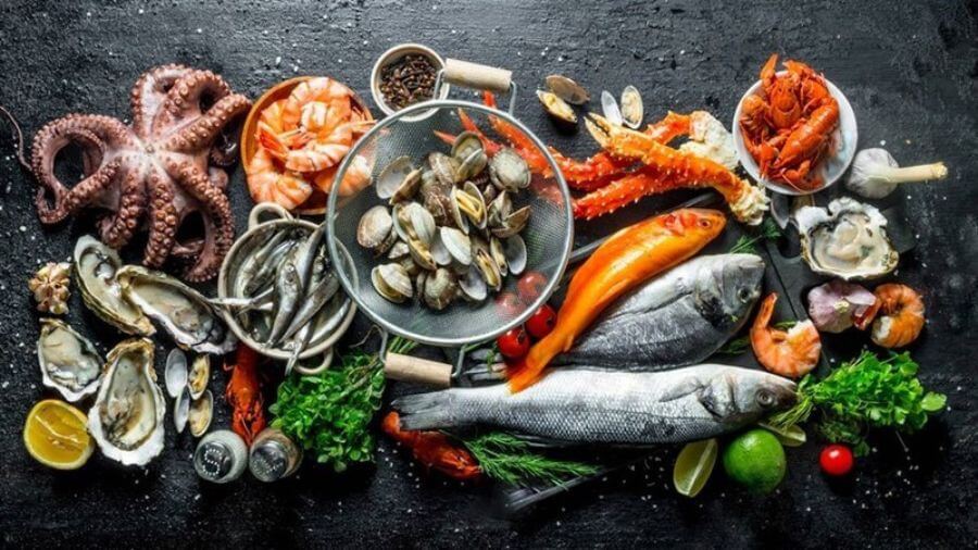 Hải sản có thể dẫn đến sẹo lồi và gây kích ứng hoặc viêm nhiễm tại vị trí vết thương
