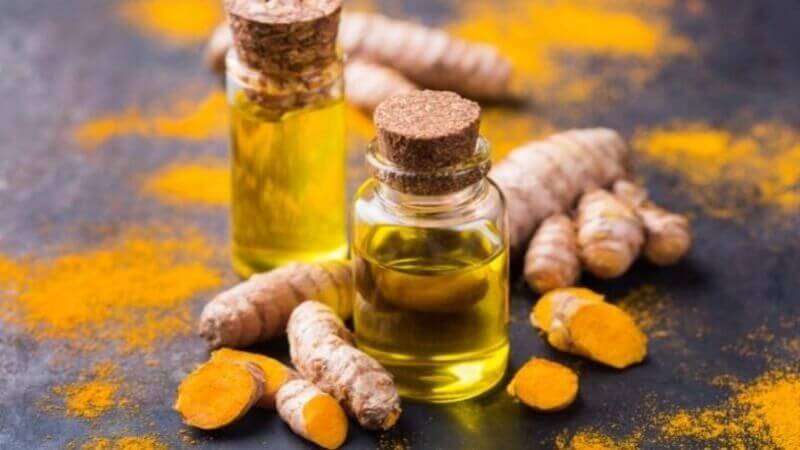 Một số cách sử dụng tinh dầu nghệ Một số cách sử dụng tinh dầu nghệ