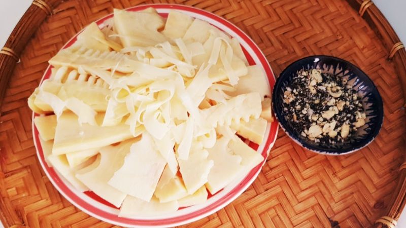Cần phải luộc măng &iacute;t nhất 20-30 ph&uacute;t