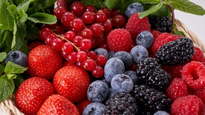 Các loại quả mọng chứa nhiều dưỡng chất cần thiết cho người bệnh thiếu máu não Các loại quả mọng chứa nhiều dưỡng chất cần thiết cho người bệnh thiếu máu não