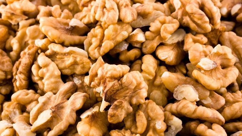 Quả óc chó giúp cải thiện sự lưu thông máu đến não Quả óc chó giúp cải thiện sự lưu thông máu đến não