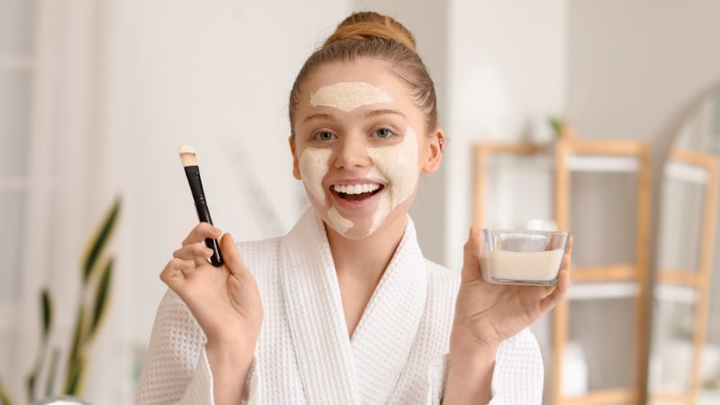 Sử dụng các thành phần từ thiên nhiên có thể cải thiện tình trạng thâm mụn