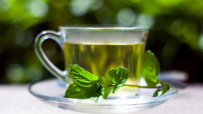 Menthol có trong bạc hà giúp thư giãn cơ, giúp bạn có giấc ngủ sâu hơn