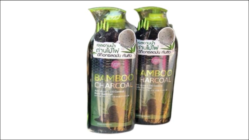 Sữa tắm Bamboo charcoal cathy doll ngăn ngừa nguy cơ hình thành mụn ở lưng