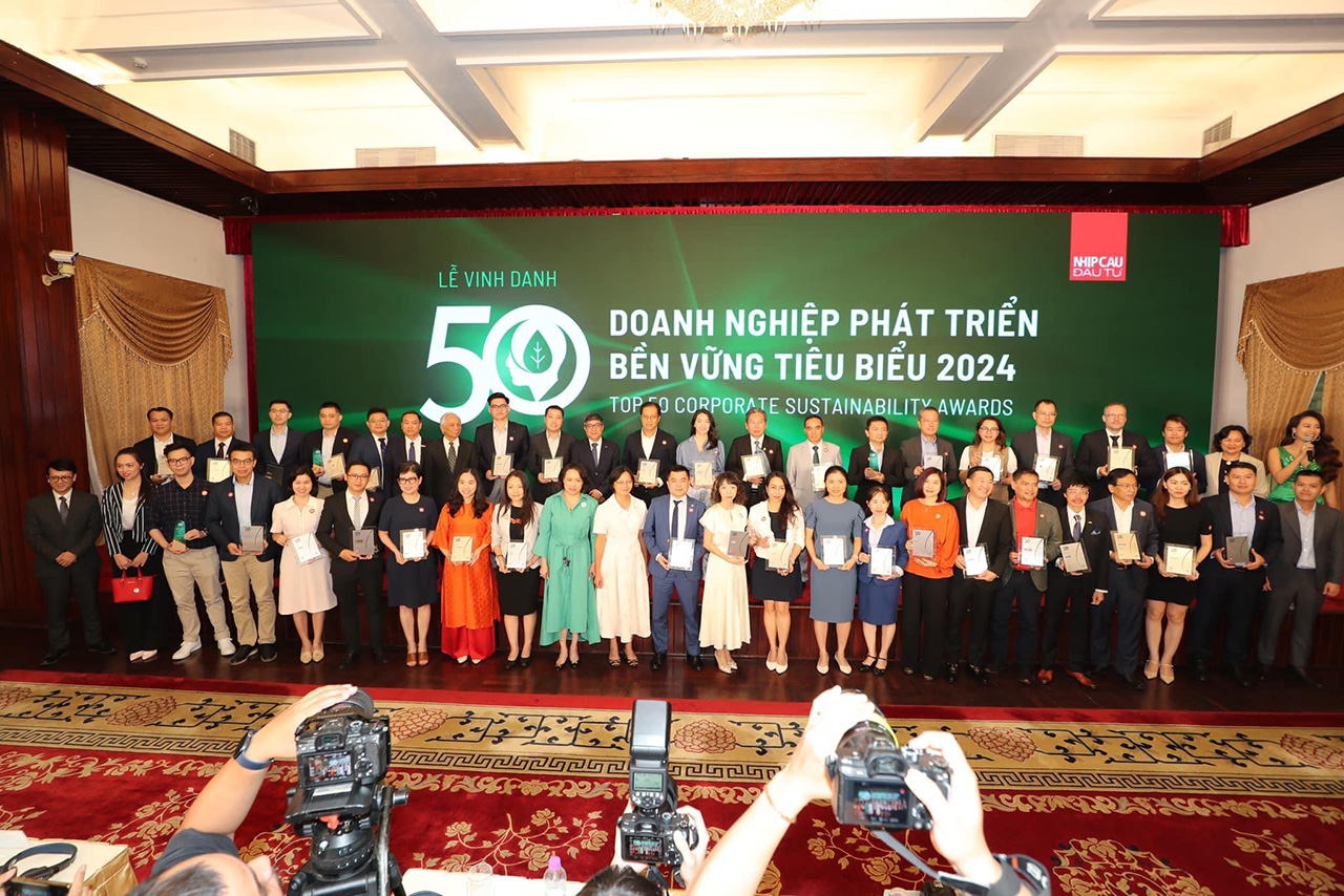 Lễ vinh danh TOP 50 doanh nghiệp Lễ vinh danh TOP 50 doanh nghiệp