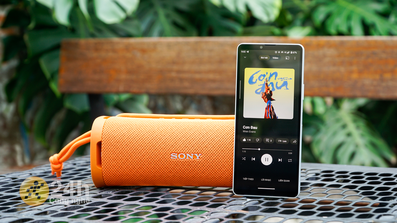 Sony ULT Field 1 là chiếc loa Bluetooth không thể bỏ qua lúc này. Sony ULT Field 1 là chiếc loa Bluetooth không thể bỏ qua lúc này.