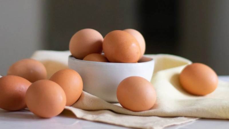 Trứng mang lại nhiều lợi ích cho sức khỏe nhưng chỉ nên tiêu thụ với lượng vừa phải
