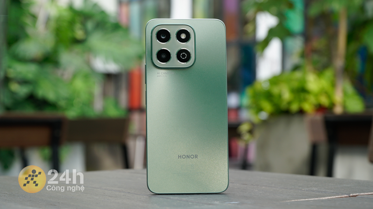 HONOR X6b được thiết kế theo kiểu dáng vuông vức quen thuộc.