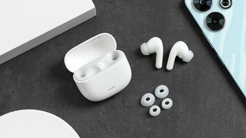 Micro kép khử tiếng ồn hiệu quả, giúp bạn trò chuyện thoải mái ngay cả trong môi trường ồn ào