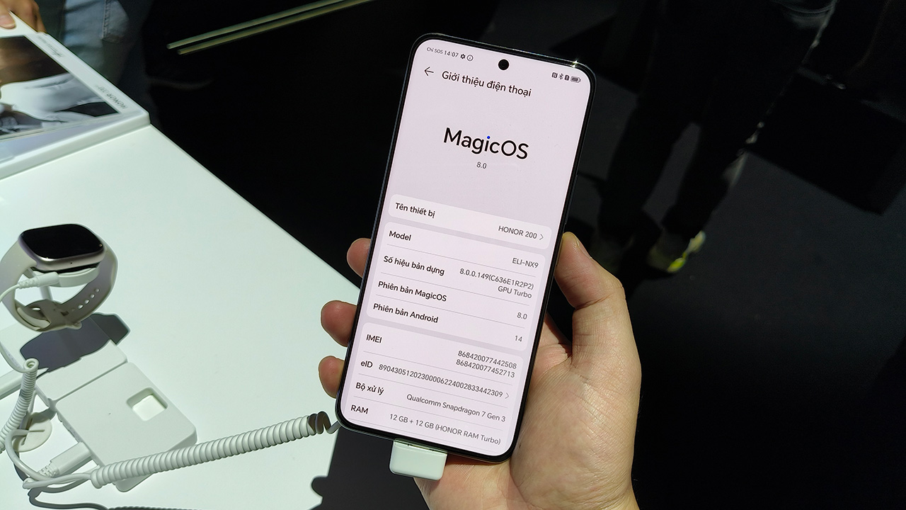 HONOR 200 được trang bị bị bộ vi xử lý Snapdragon 7 Gen 3 mạnh mẽ HONOR 200 được trang bị bị bộ vi xử lý Snapdragon 7 Gen 3 mạnh mẽ