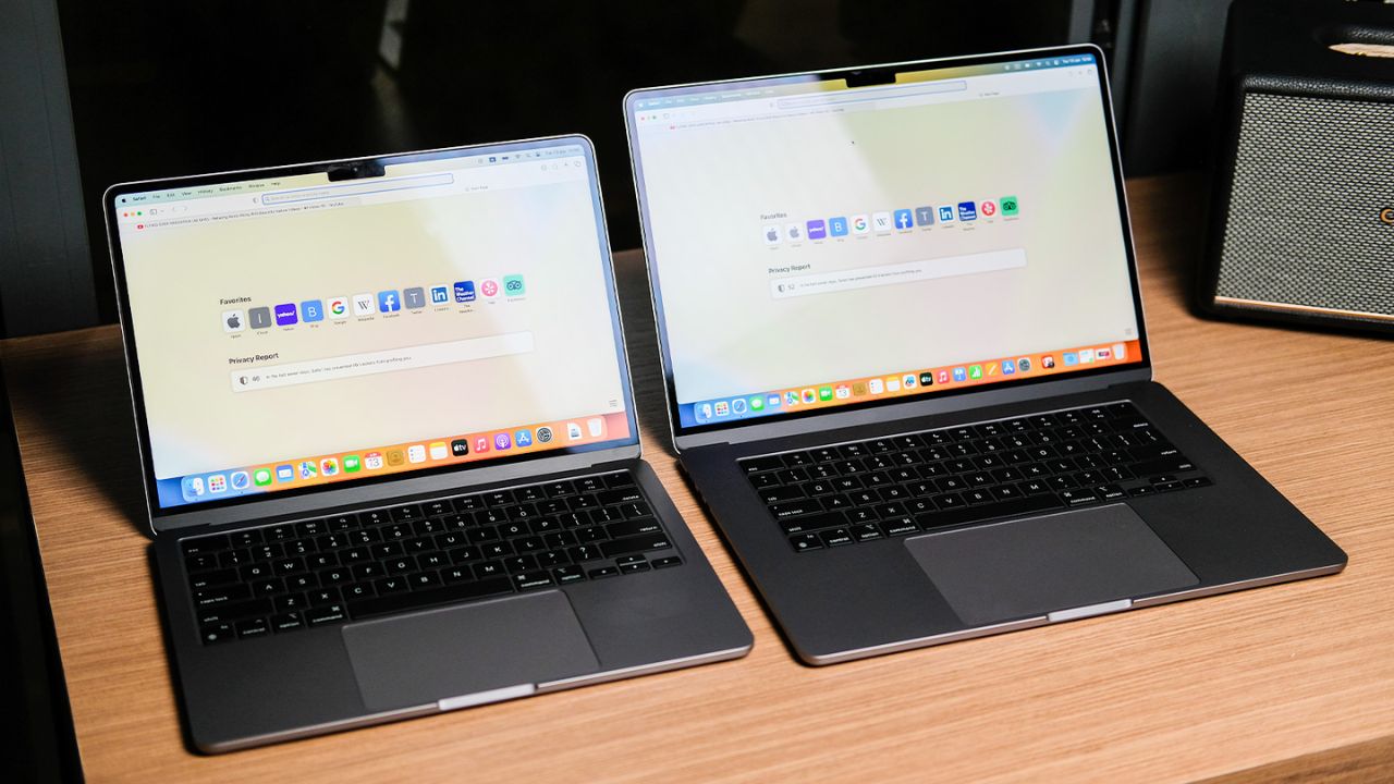 MacBook Air M2: 13 inch hay 15 inch - Lựa chọn nào dành cho bạn? MacBook Air M2: 13 inch hay 15 inch - Lựa chọn nào dành cho bạn?