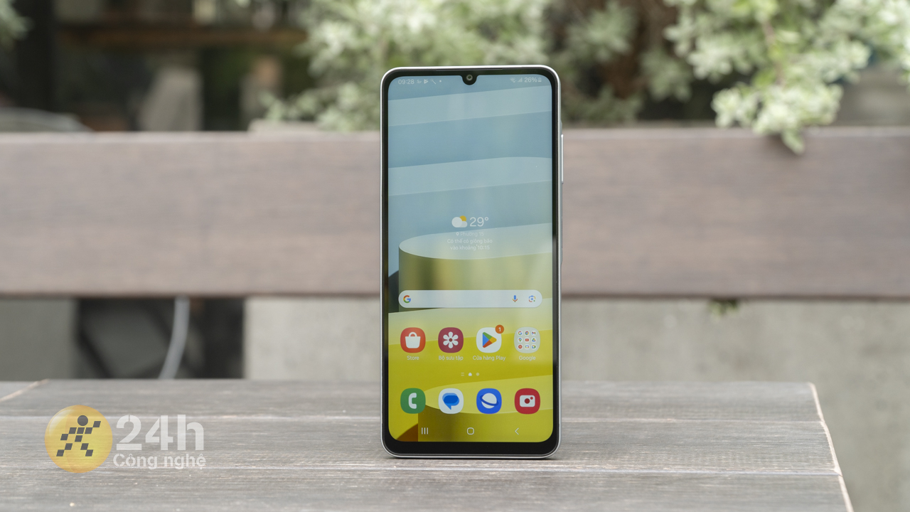 Cách khóa bố cục màn hình chờ trên Galaxy A06